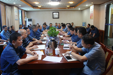 瀘天化股份公司黨委中心組傳達(dá)貫徹中共瀘州市委八屆五次全會(huì)精神