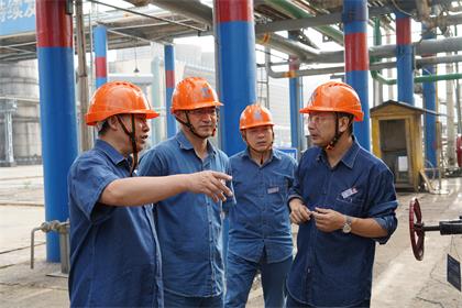 瀘天化股份公司黨委書記廖廷君率隊(duì)深入生產(chǎn)一線開展安全工作督查