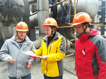 瀘天化股份公司工會督查大修勞動保護工作