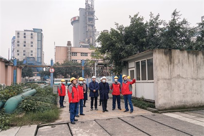 集團(tuán)公司黨委書記、董事長潘建華一行來我公司調(diào)研