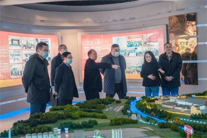 瀘州市稅務(wù)局黨委書記、局長陳銳一行蒞臨我公司調(diào)研