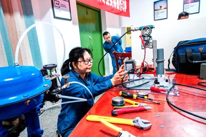 瀘天化股份公司開展2022年儀表專業(yè)實(shí)際操作比賽