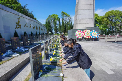 瀘天化股份公司團委開展“清明祭英烈、共鑄中華魂”主題團日活動