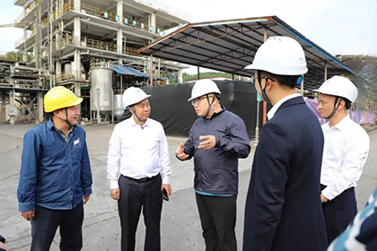 納溪區(qū)委書(shū)記譚榮兵一行到油脂公司開(kāi)展生態(tài)環(huán)境專題調(diào)研